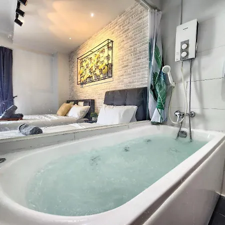 Loft Suite Seaview 2Br Jb Ciq 7Pax Johor Bahru Exterior photo