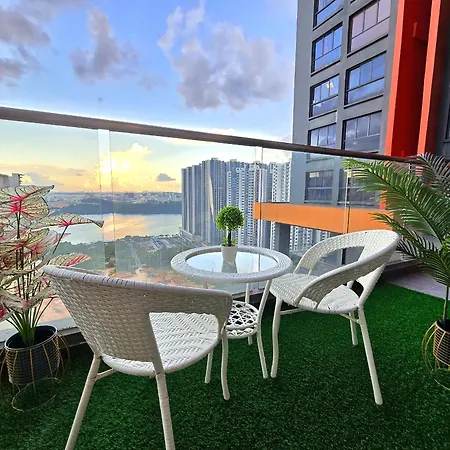 Loft Suite Seaview 2Br Jb Ciq 7Pax Johor Bahru Exterior photo