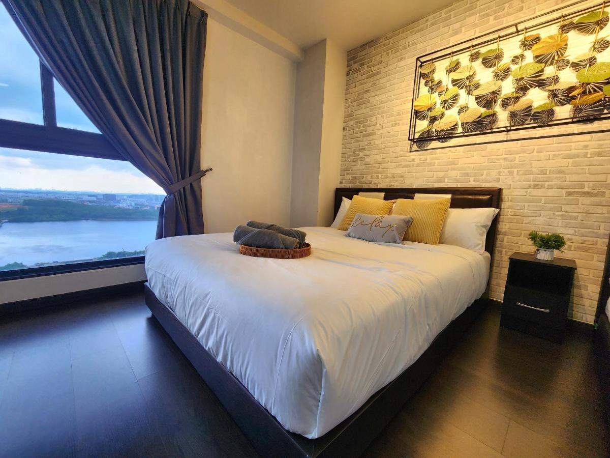 Loft Seaview 2br Jb Ciq 7pax Apartment Johor Bahru