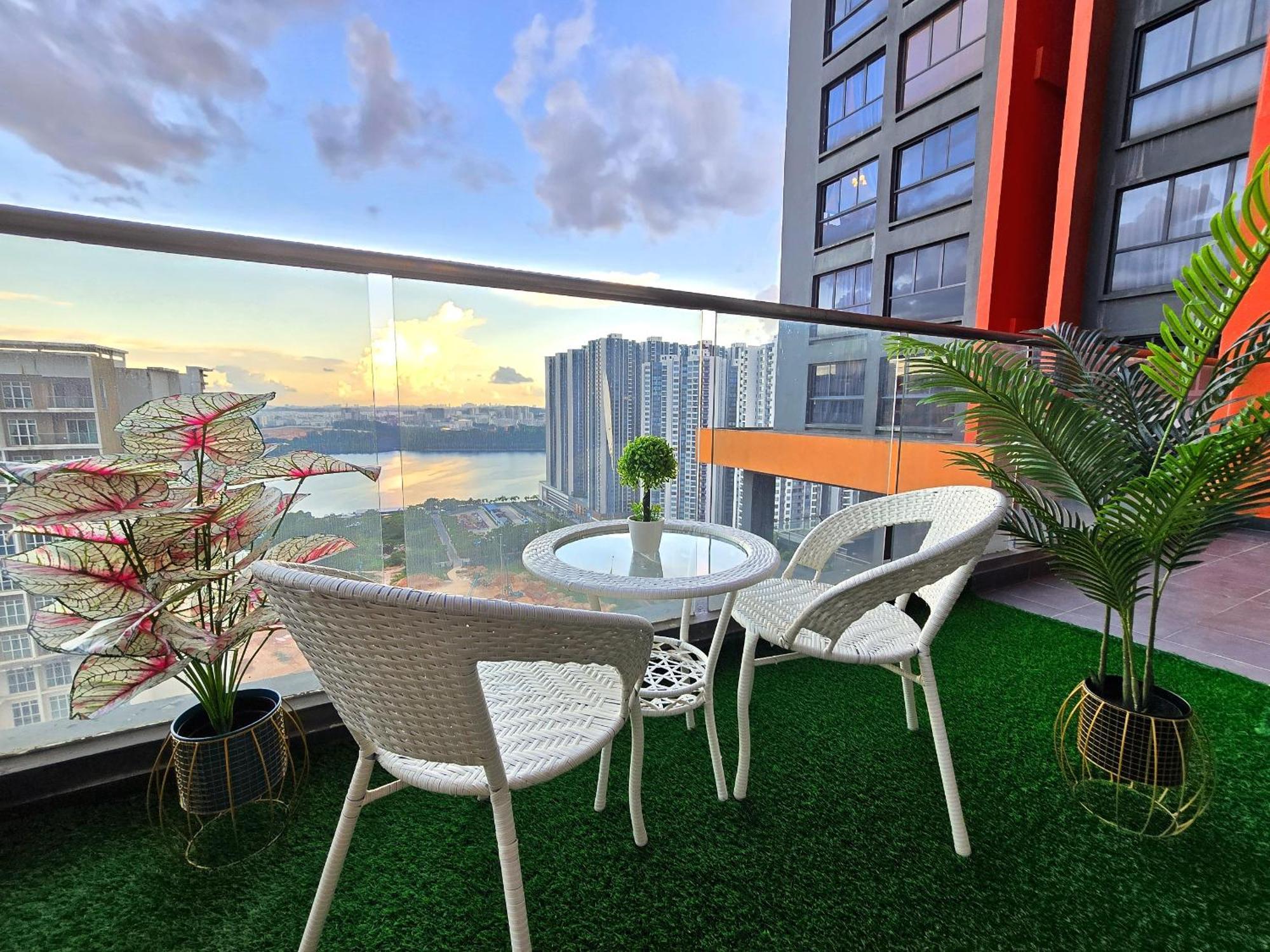 Loft Seaview 2br Jb Ciq 7pax * Johor Bahru
